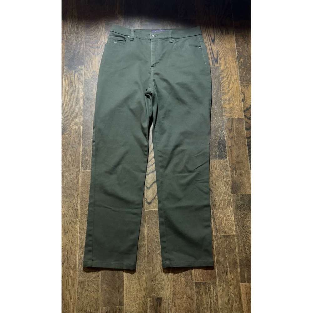 Gloria Vanderbilt Amanda Jeans – Women's Size 10–Green